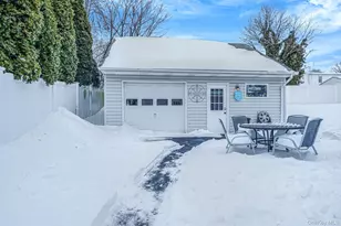 47 Grover Ln, East Northport, NY 11731 - Photo 43