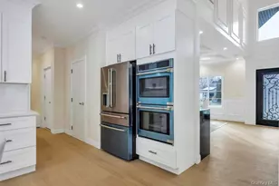 49 Anvil Ln, Levittown, NY 11756 - Photo 5