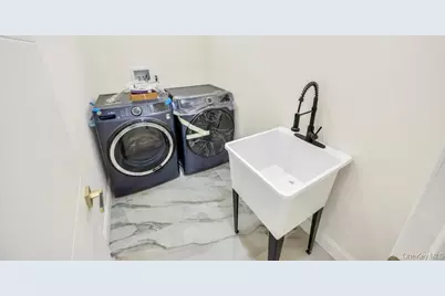 49 Anvil Lane, Levittown, NY 11756 - Photo 41