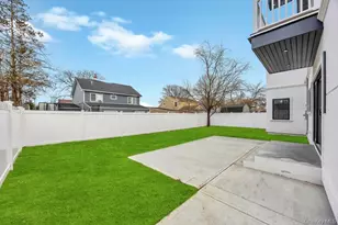 49 Anvil Ln, Levittown, NY 11756 - Photo 43