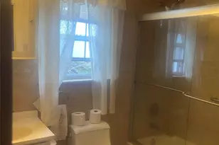 22 Eton St, Valley Stream, NY 11581 - Photo 25