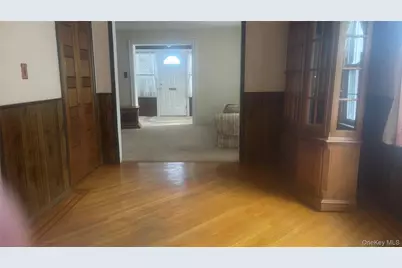 22 Eton Street, Valley Stream, NY 11581 - Photo 17