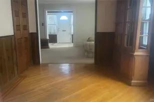 22 Eton St, Valley Stream, NY 11581 - Photo 17