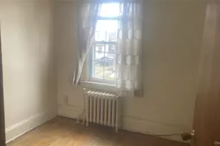 22 Eton St, Valley Stream, NY 11581 - Photo 21