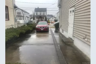 22 Eton Street, Valley Stream, NY 11581 - Photo 5