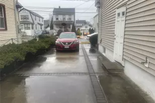 22 Eton St, Valley Stream, NY 11581 - Photo 5