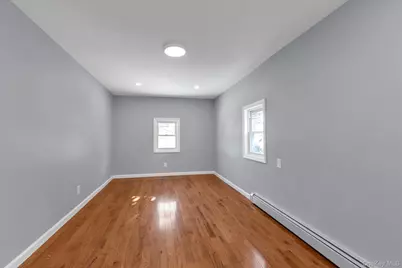 19410 Nashville Boulevard, Springfield Gardens, NY 11413 - Photo 9