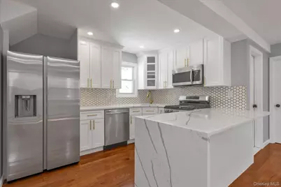 19410 Nashville Boulevard, Springfield Gardens, NY 11413 - Photo 7