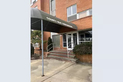 205 Mineola Boulevard #5H, Mineola, NY 11501 - Photo 1