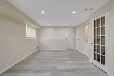 10 Laurie Road, Brentwood, NY 11717 - Photo 19