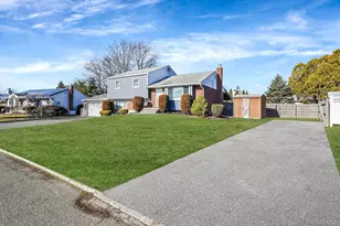 7 Marlowe Pl, Greenlawn, NY 11740 - Photo 3