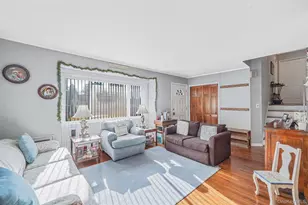 7 Marlowe Pl, Greenlawn, NY 11740 - Photo 9