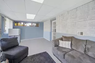 7 Marlowe Pl, Greenlawn, NY 11740 - Photo 23