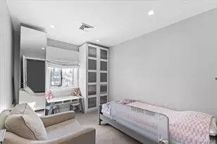 25 Pond Park Rd, Great Neck, NY 11023 - Photo 37