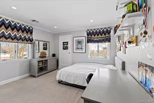 25 Pond Park Rd, Great Neck, NY 11023 - Photo 29