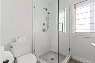 25 Pond Park Rd, Great Neck, NY 11023 - Photo 35