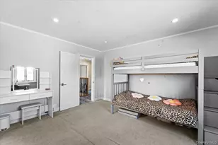 25 Pond Park Rd, Great Neck, NY 11023 - Photo 33