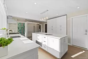 25 Pond Park Rd, Great Neck, NY 11023 - Photo 17