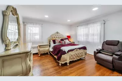 178 Gerhard Road, Plainview, NY 11803 - Photo 9