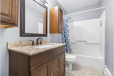 211 Oswego Avenue, Medford, NY 11763 - Photo 23