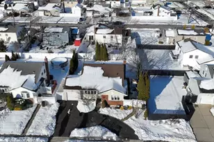 237 Linden St, Massapequa Park, NY 11762 - Photo 39