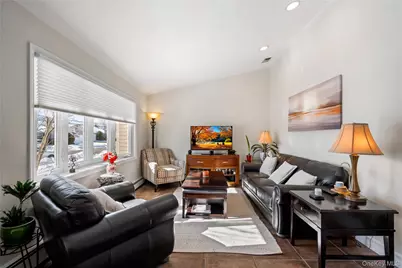 237 Linden Street, Massapequa Park, NY 11762 - Photo 15