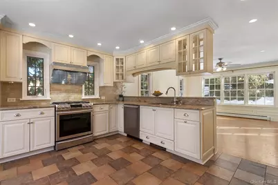 10 Scarsdale Avenue, Scarsdale, NY 10583 - Photo 11