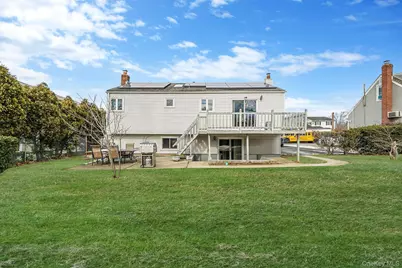 60 Liberty Avenue, North Babylon, NY 11703 - Photo 5