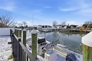 76 Alhambra Rd, Massapequa, NY 11758 - Photo 21