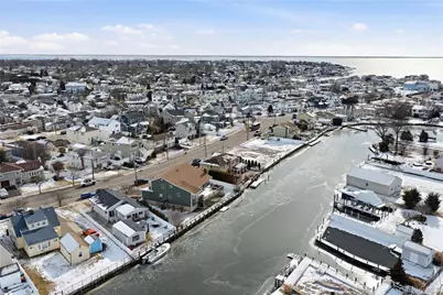 76 Alhambra Road, Massapequa, NY 11758 - Photo 23