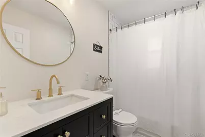 76 Alhambra Road, Massapequa, NY 11758 - Photo 17