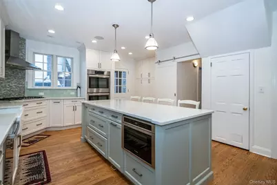 18 Bailey Place, New Rochelle, NY 10801 - Photo 3