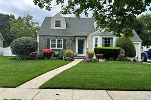 315 Maryland Ave, Freeport, NY 11520 - Photo 13