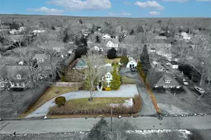 15 Walnut Ave, East Quogue, NY 11942 - Photo 9