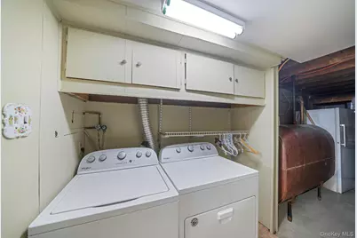 76 Hollywood Avenue, Selden, NY 11784 - Photo 35