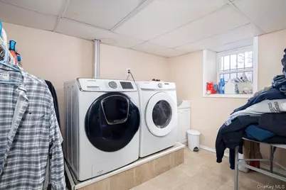 225 Beach 120th Street, Rockaway Park, NY 11694 - Photo 35