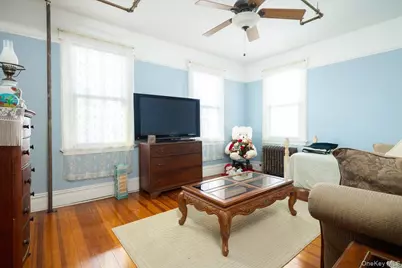 225 Beach 120th Street, Rockaway Park, NY 11694 - Photo 23