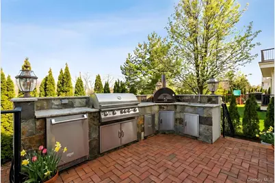 9 Brittany Lane, New Rochelle, NY 10805 - Photo 33