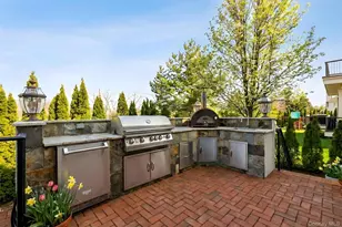 9 Brittany Ln, New Rochelle, NY 10805 - Photo 33