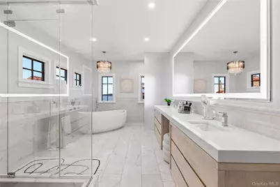 9 Brittany Lane, New Rochelle, NY 10805 - Photo 19