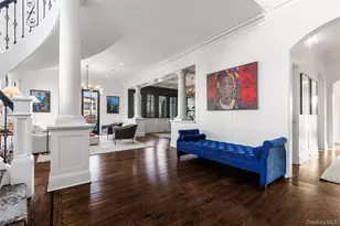 9 Brittany Ln, New Rochelle, NY 10805 - Photo 3