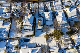 195-12 McLaughlin Ave, Hollis, NY 11423 - Photo 3