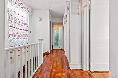 19512 McLaughlin Avenue, Hollis, NY 11423 - Photo 9