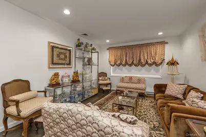 1203 E Broadway #G22, Hewlett, NY 11557 - Photo 5