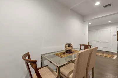 1203 E Broadway #G22, Hewlett, NY 11557 - Photo 7