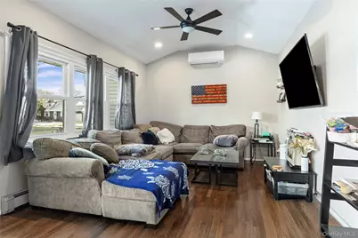 36 Hart Street, Farmingdale, NY 11735 - Photo 5