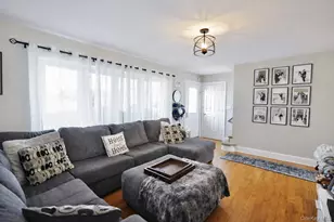 32 St Marks Pl, Massapequa, NY 11758 - Photo 5