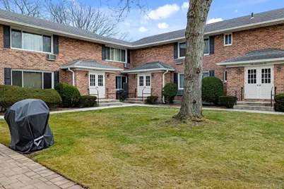 285 Edmunton #16, North Babylon, NY 11703 - Photo 3