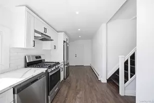 78 Roslyn St, Islip Terrace, NY 11752 - Photo 9