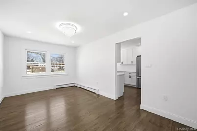 78 Roslyn Street, Islip Terrace, NY 11752 - Photo 15